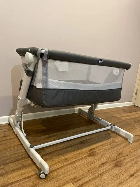 Продам приставную кроватку колыбель Chicco - частное объявление в Новосибирск