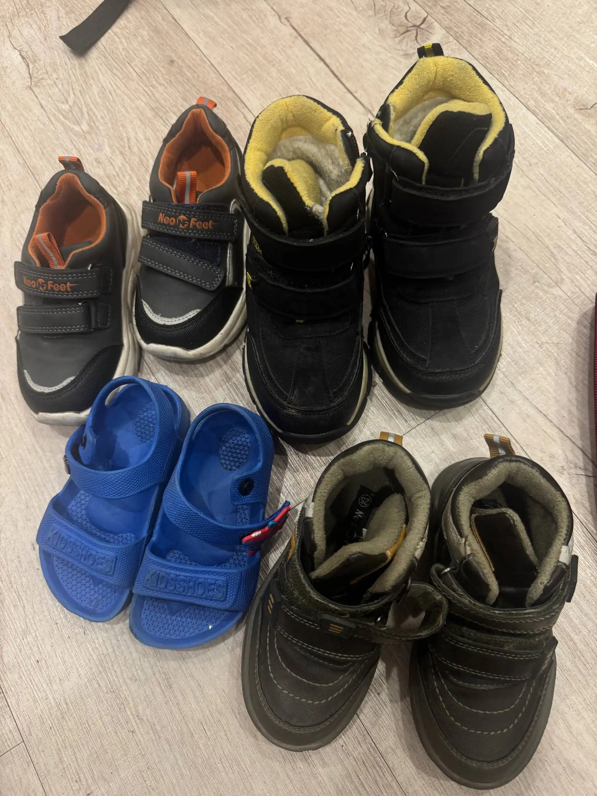 Детская одежда и обувь