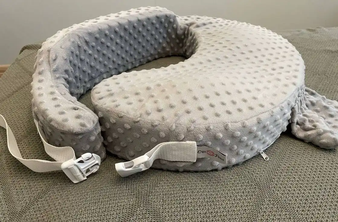 Подушка для кормления новорождённых