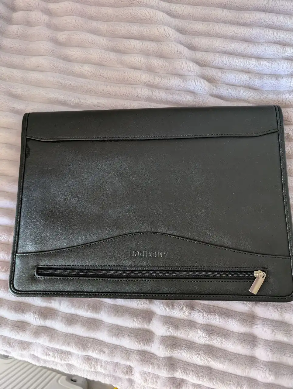 Папка из натуральной кожи для офиса и учебы с отделениями