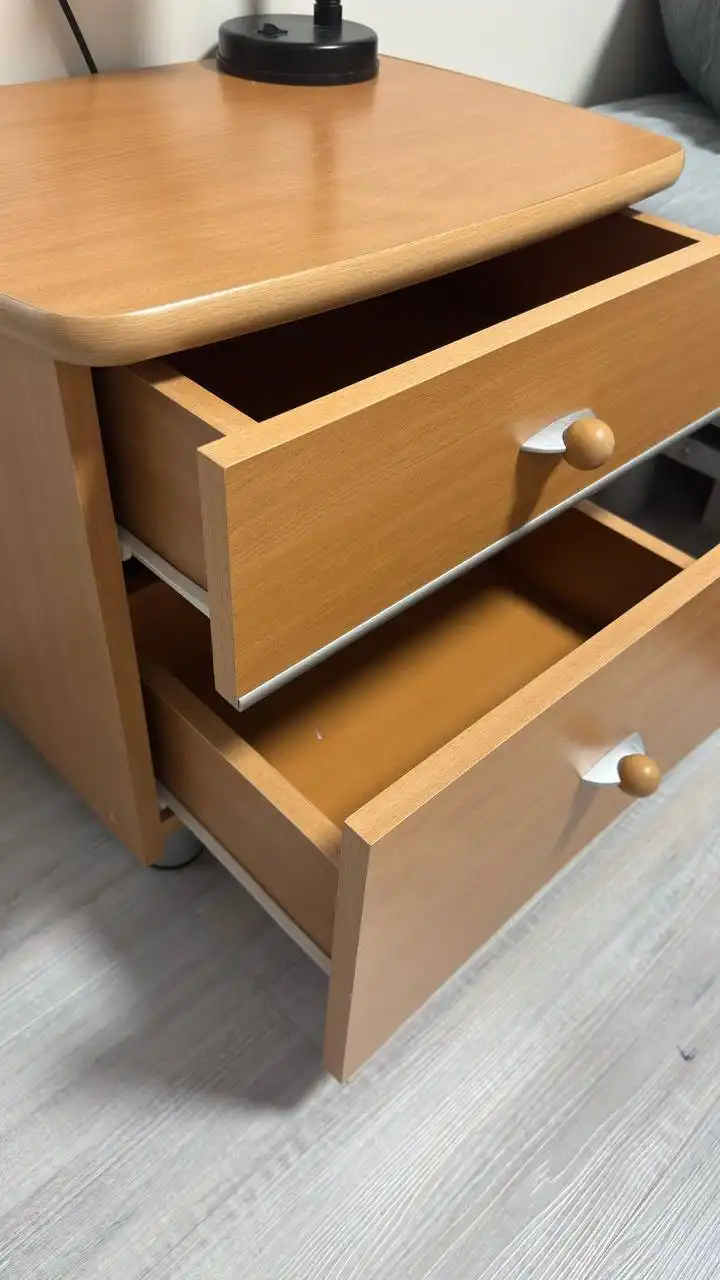 Тумба в идеальном состоянии