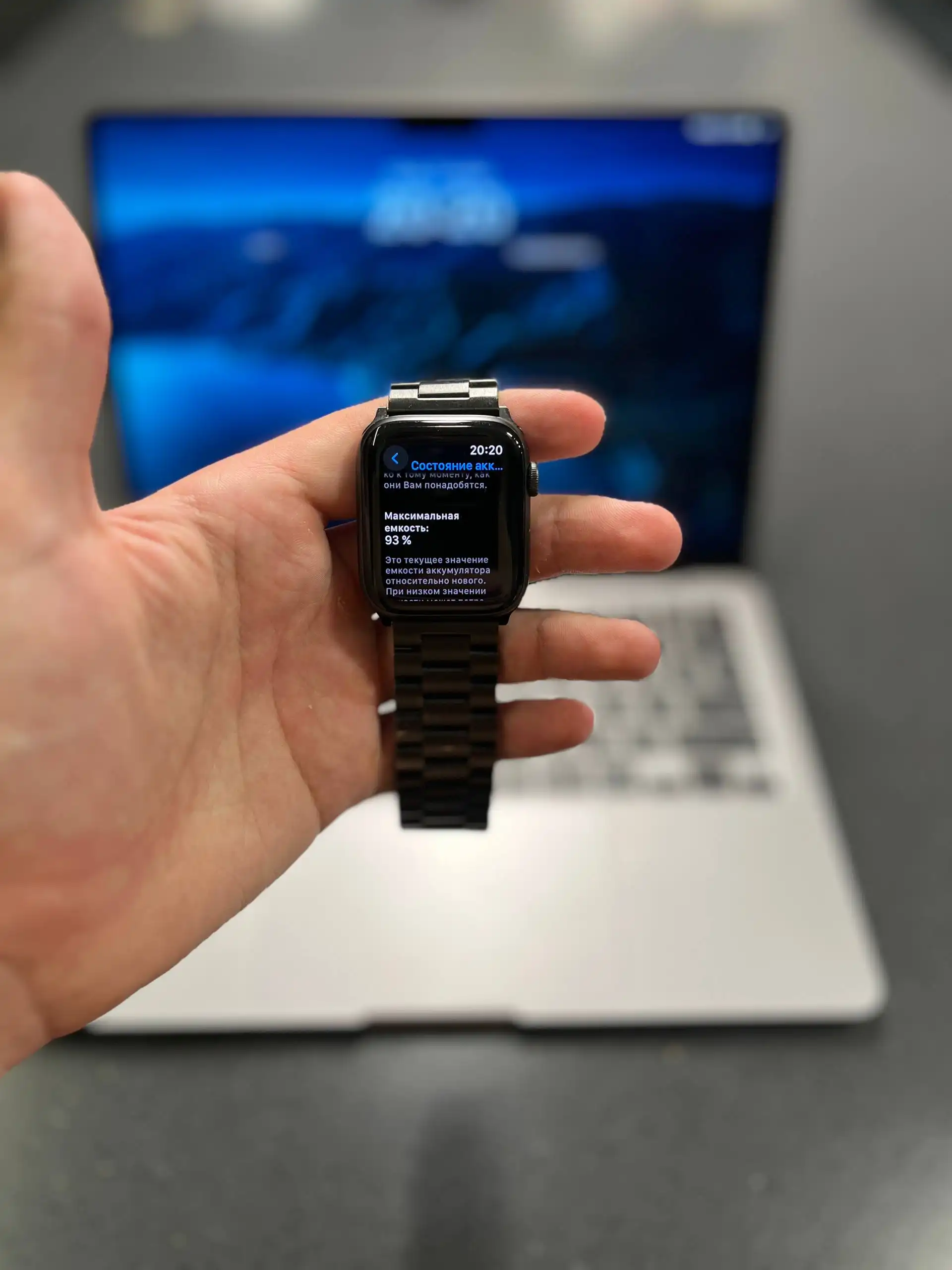 Продам Apple Watch SE 44mm в отличном состоянии