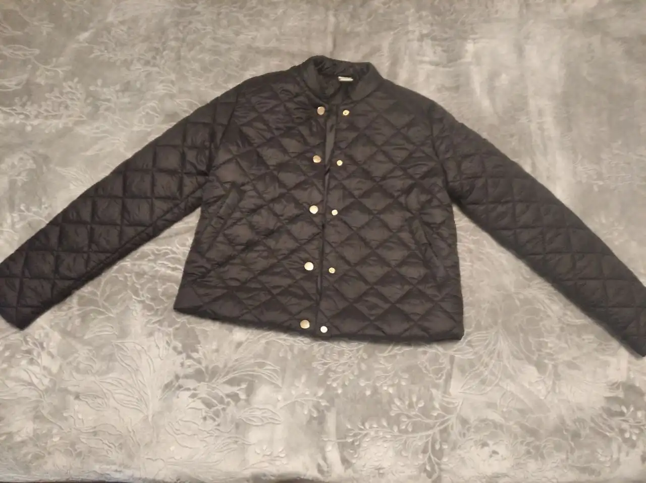 Новая стеганая ветровка СИН размер S черного цвета