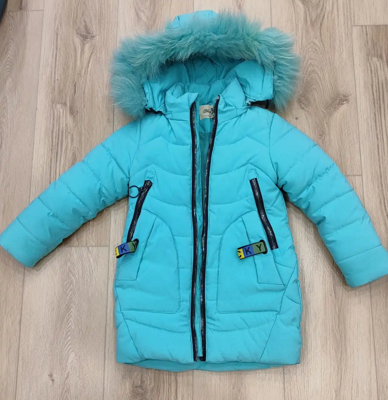 Продажа зимних курток разных размеров