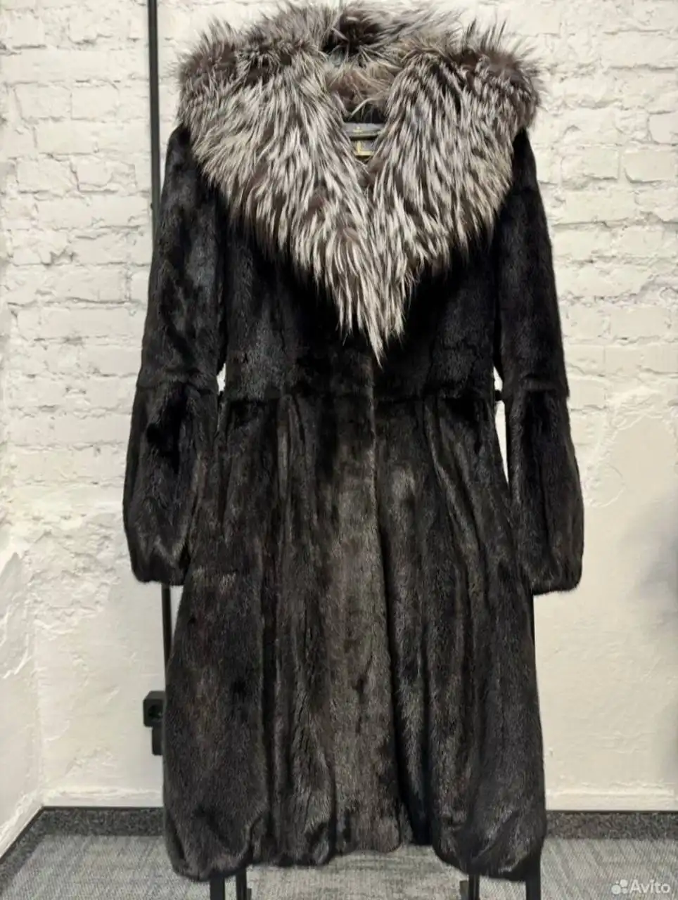 Продам шубку и пуховик в идеальном состоянии