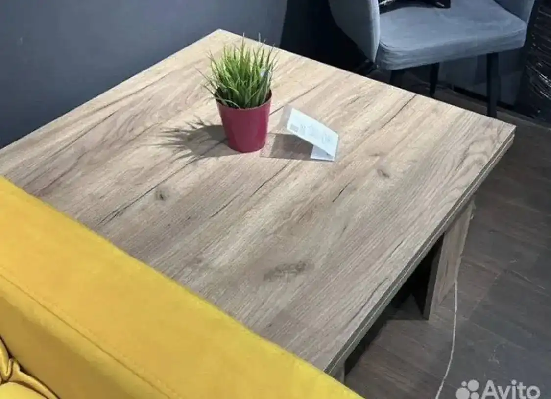 Продам новый стол в упаковке