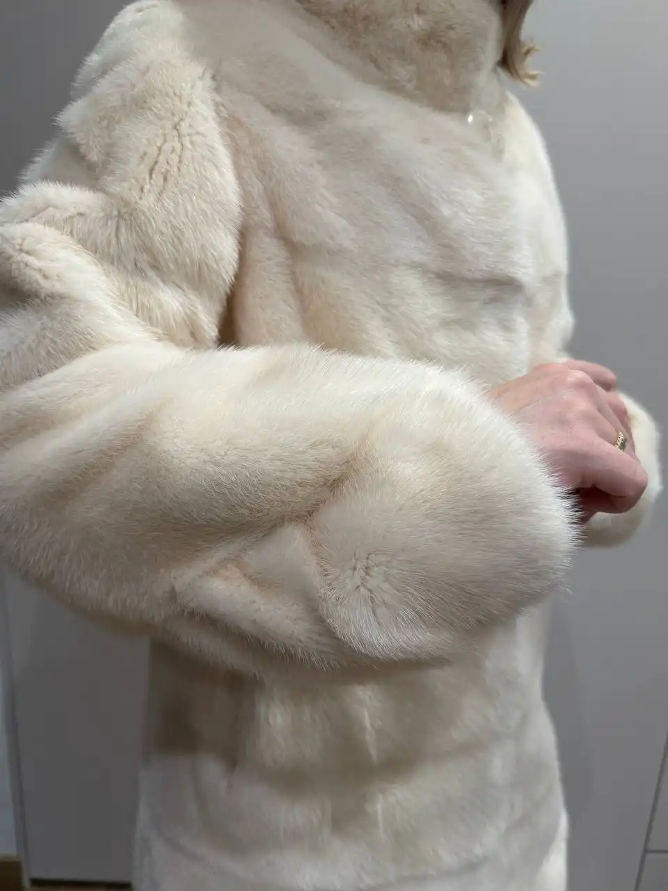 Норковая шуба 42 р. Одета не более 10 раз