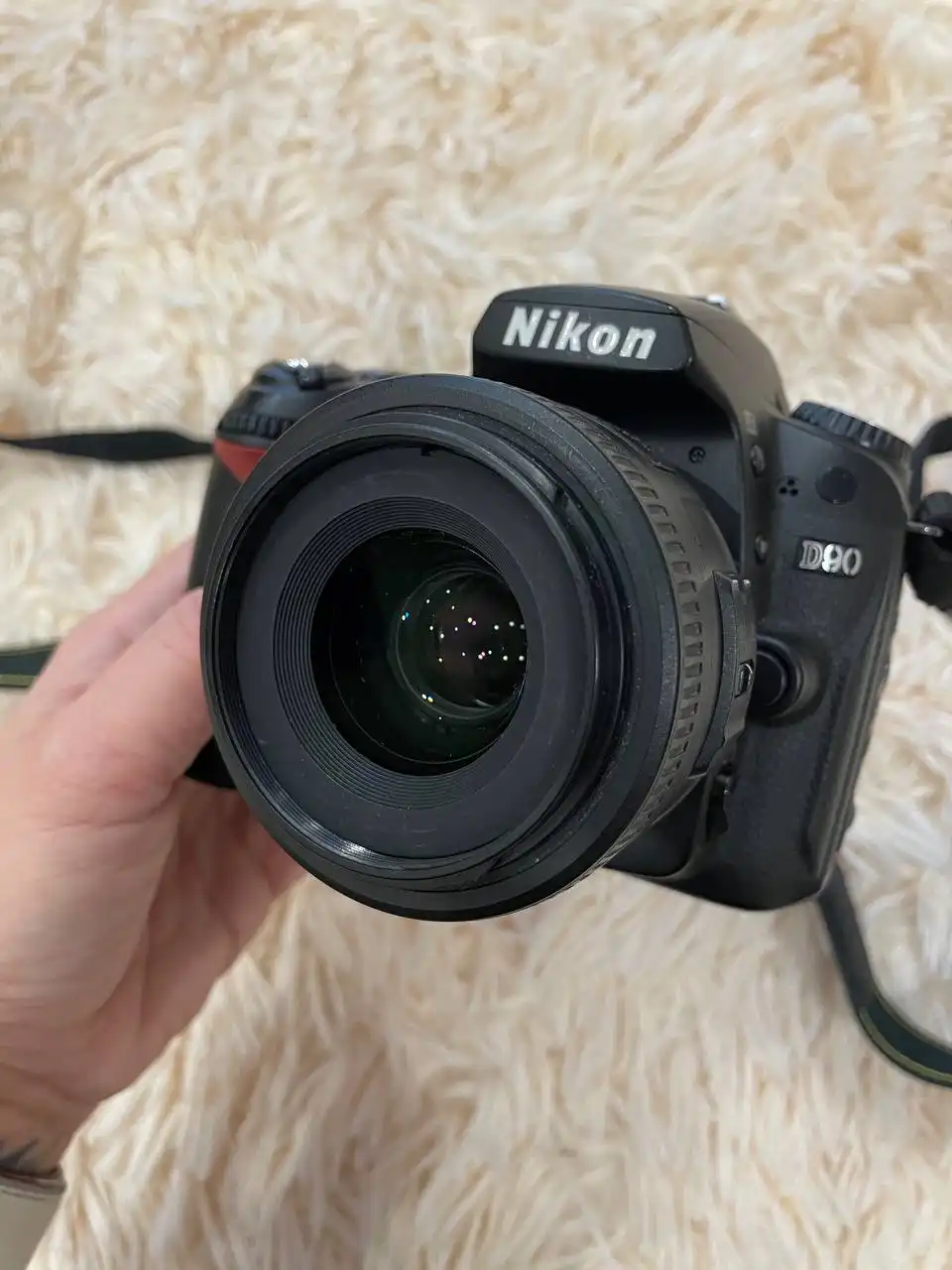 Продам зеркальный фотоаппарат Nikon D90 с объективами