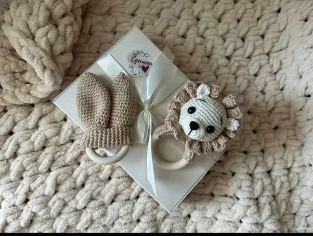 Подарочный бокс для малышей с погремушкой - Товары для детей в Новосибирск