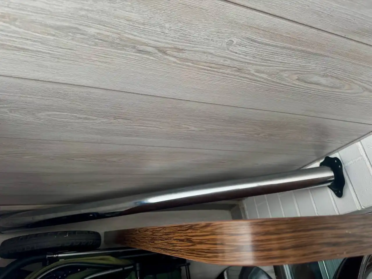 Барные стулья и барная стойка венге