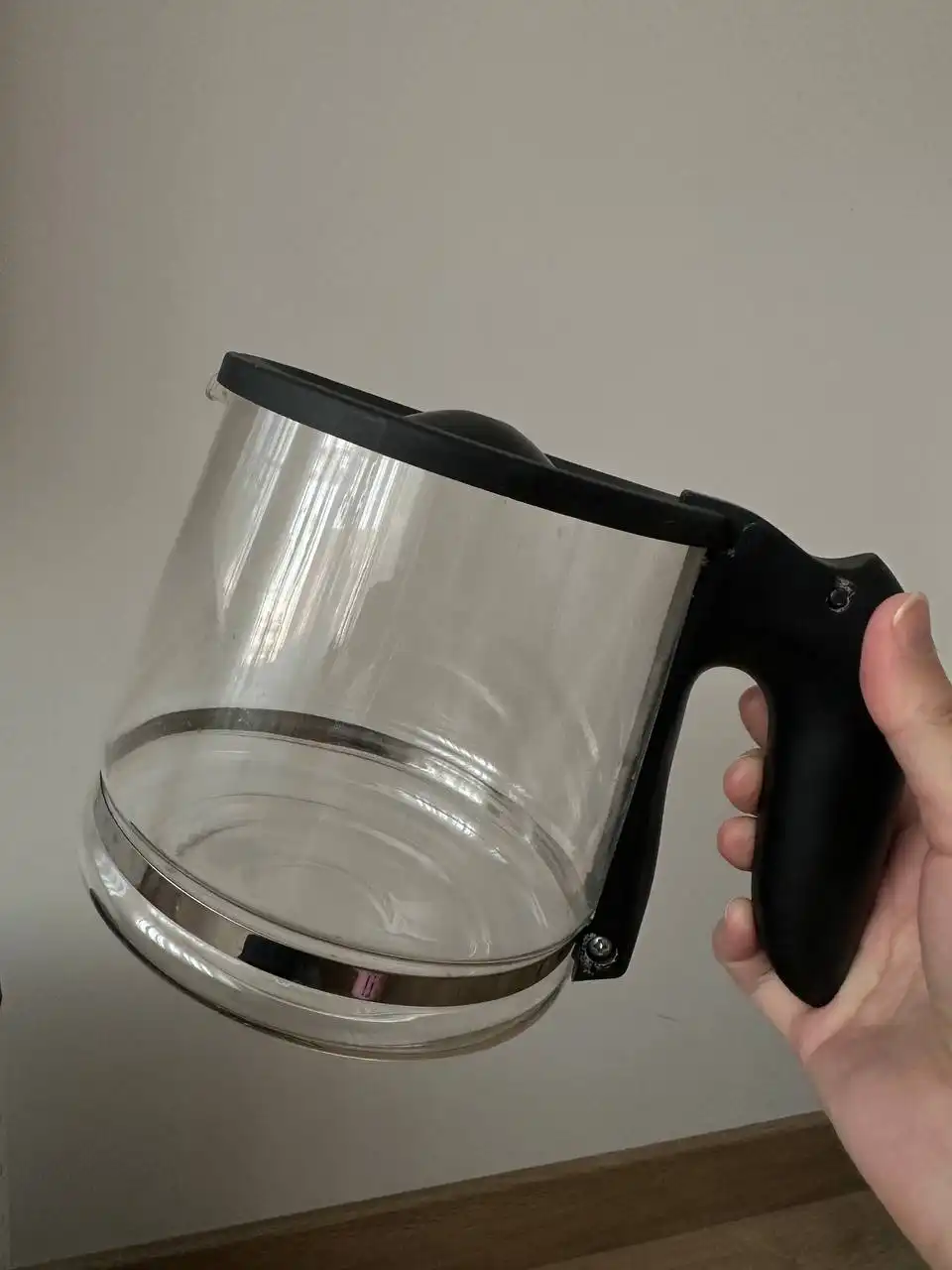 Продам бу кофеварку REDMOND RCM-M1509S