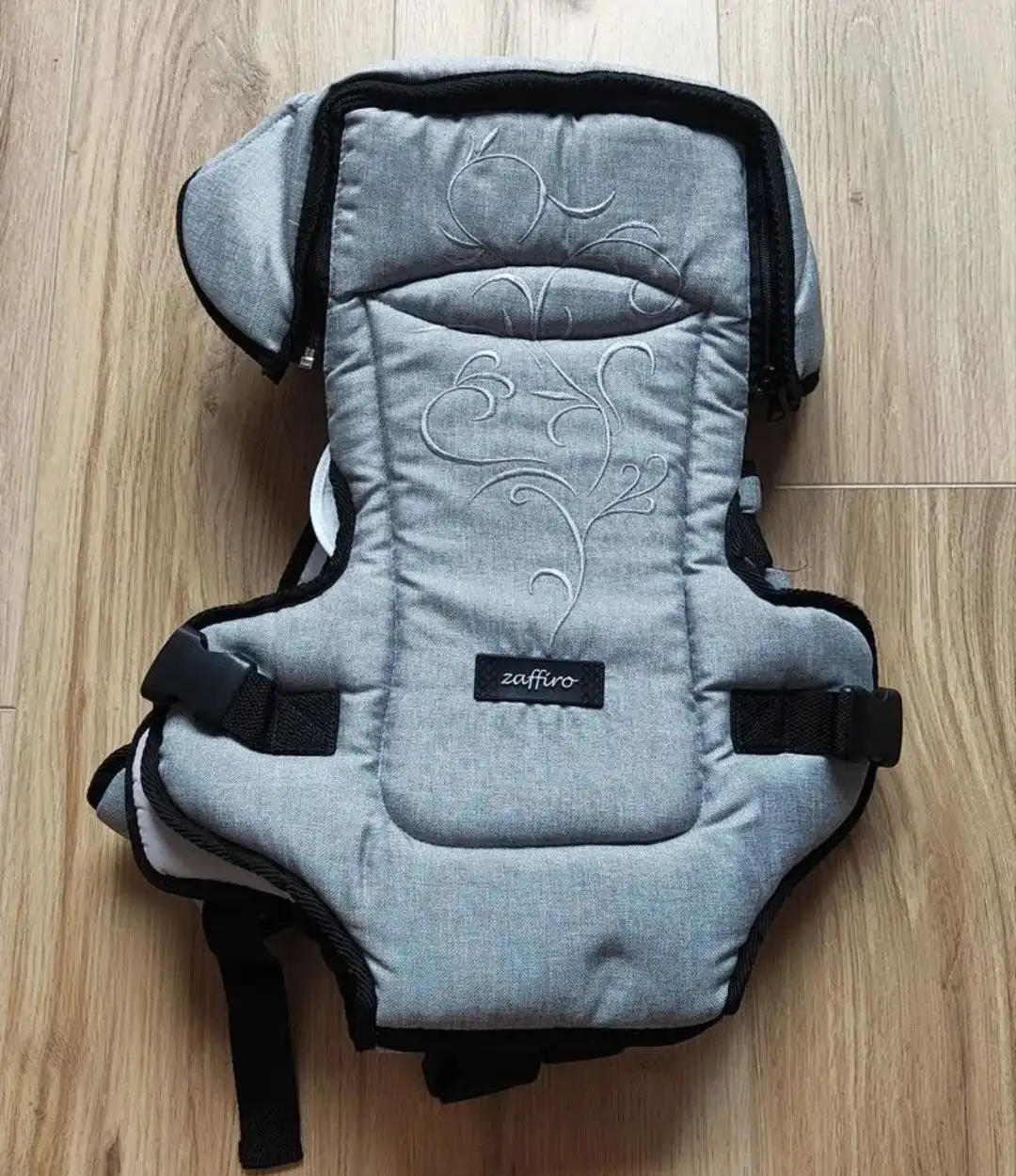 Продам детский конверт на выписку и кенгуру-переноску