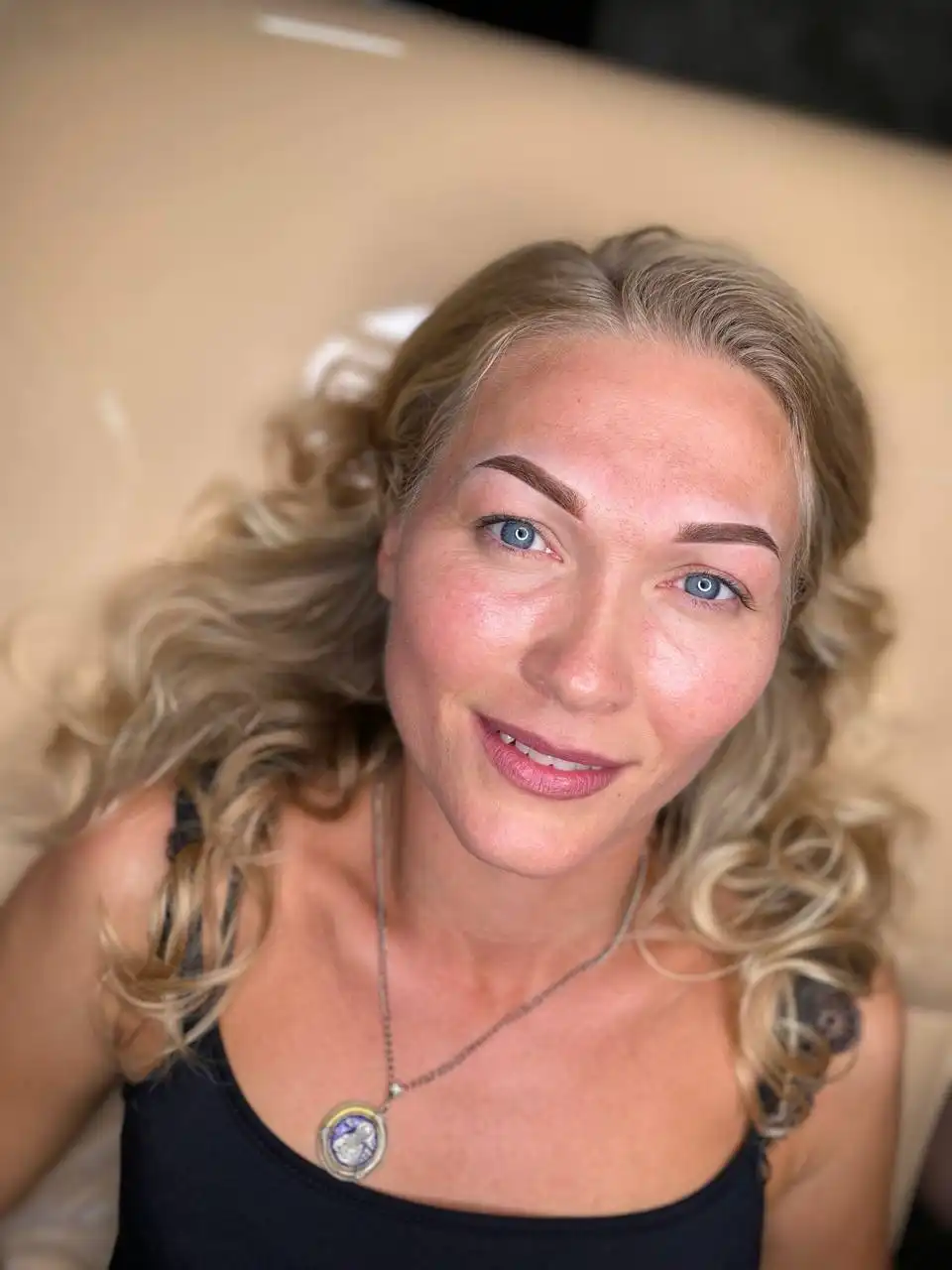 Модели на перманентный макияж бровей и губ для отработки техник