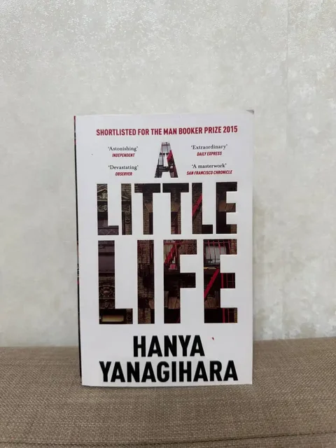 Продажа книги "Маленькая жизнь" на английском языке - Хобби и отдых в Новосибирск