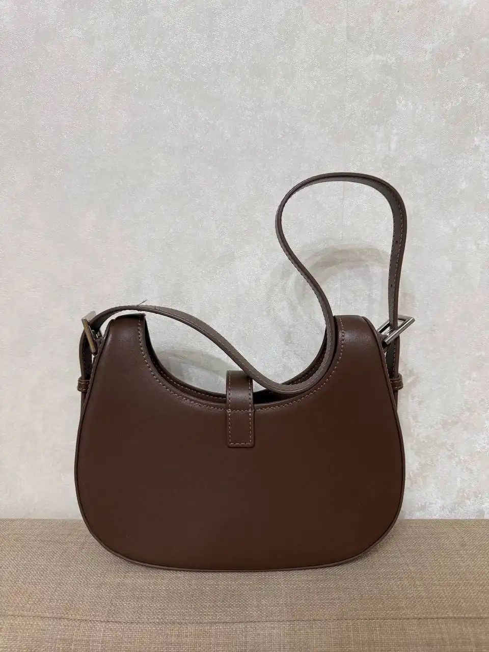 Сумка из натуральной кожи, носила 2 раза