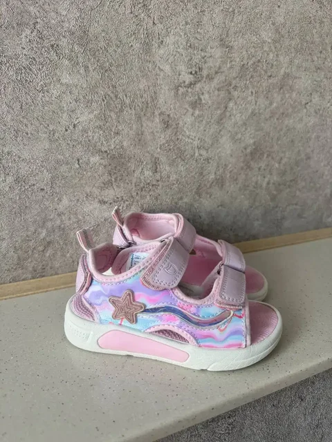 Сандали Котофей 26 размер светящиеся - частное объявление в Новосибирск