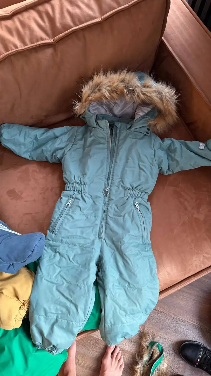 Зимние комбезы в отличном состоянии - Одежда в Новосибирск
