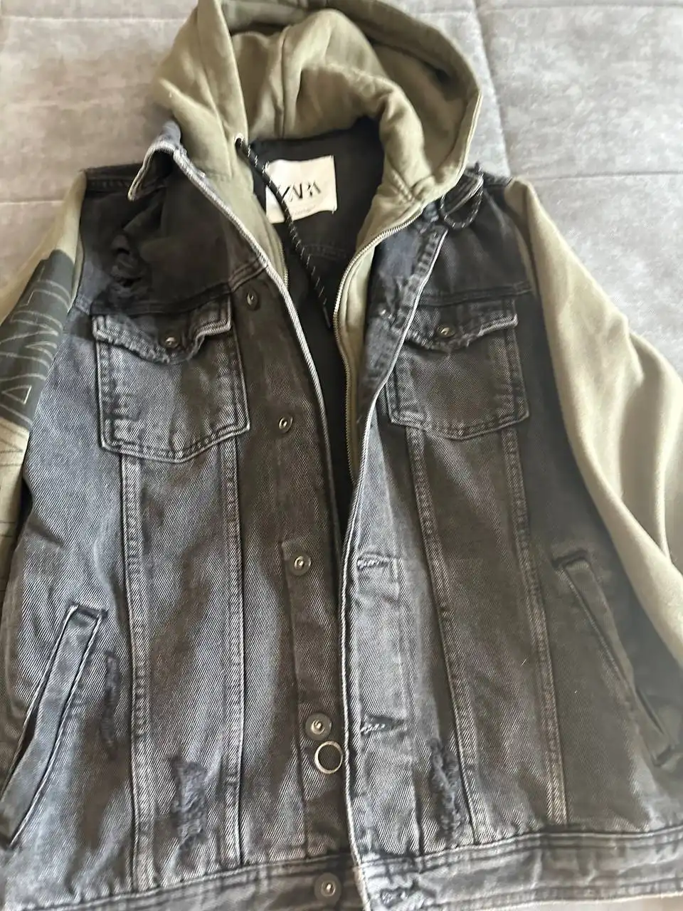 Куртка джинсовая мужская Zara размер М - Мужская одежда (Одежда) в Новосибирск