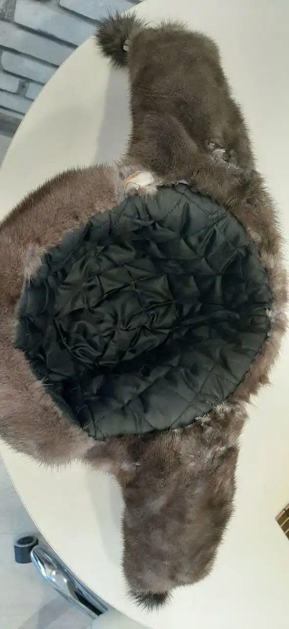 Шапки б/у в разном состоянии - Головные уборы (Одежда) в Новосибирск