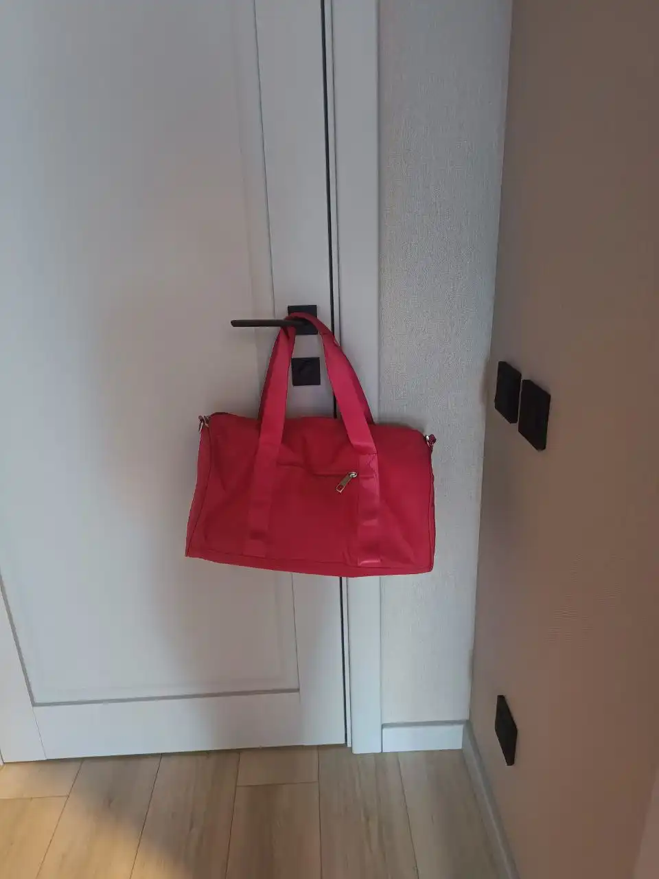 Сумка в хорошем состоянии без отсека для обуви - Сумки (Одежда) в Новосибирск