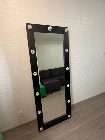 Продам зеркало для мастеров - Растения, цветы в Новосибирск