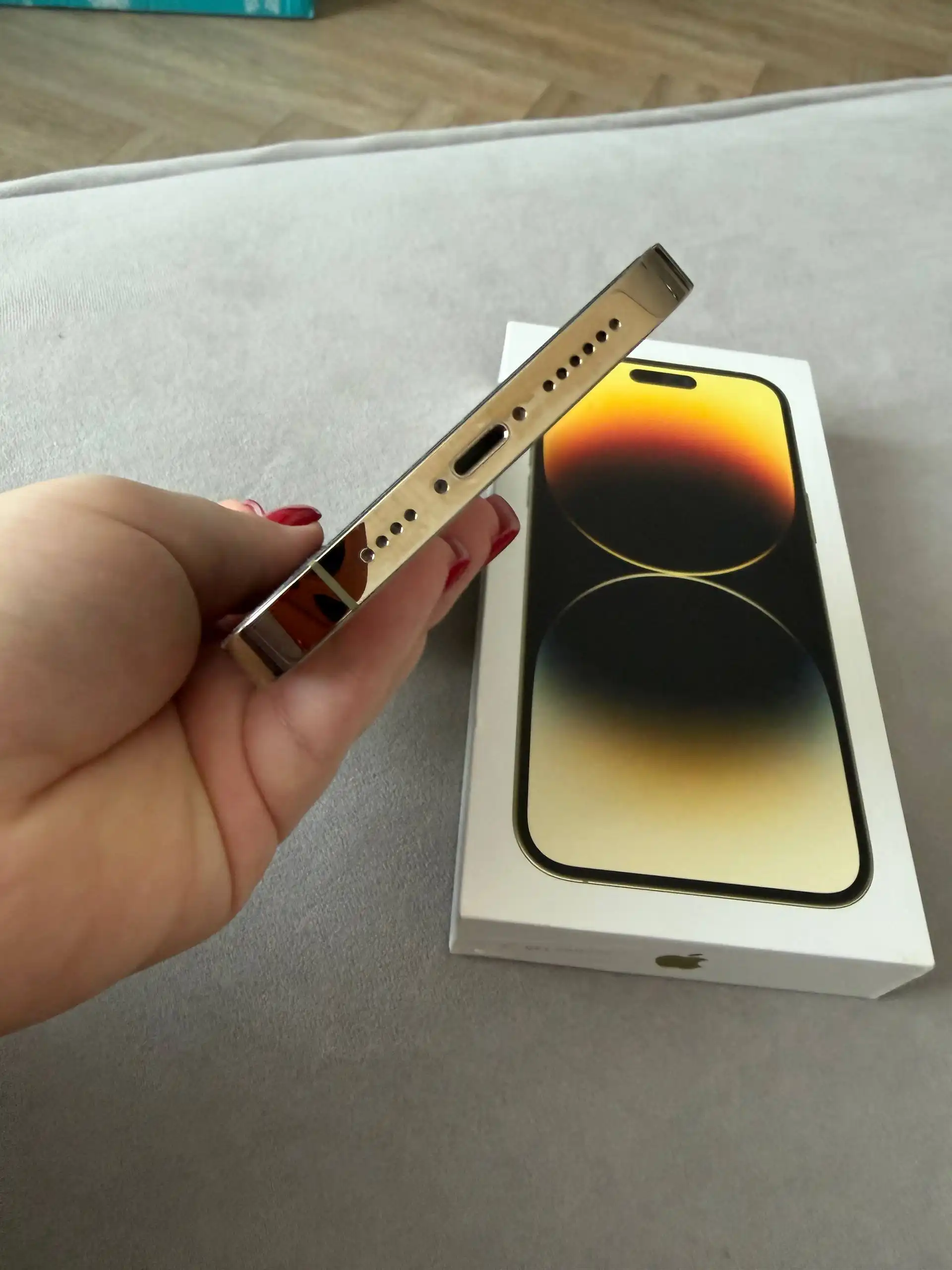 iPhone 14 Pro Max 128 ГБ золотистый - Смартфоны (Электроника) в Новосибирск