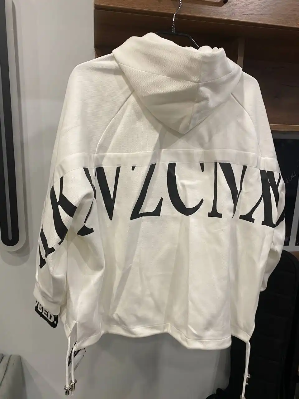 Женское зип-худи размер L - Верхняя одежда (Одежда) в Новосибирск