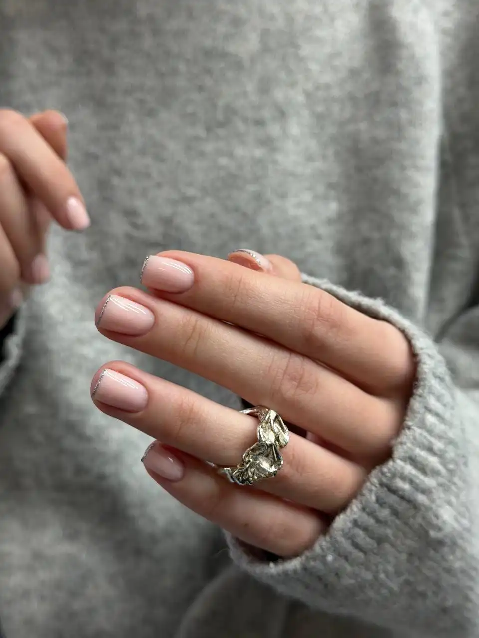 Маникюр и педикюр от опытных мастеров - Красота (Услуги) в Новосибирск