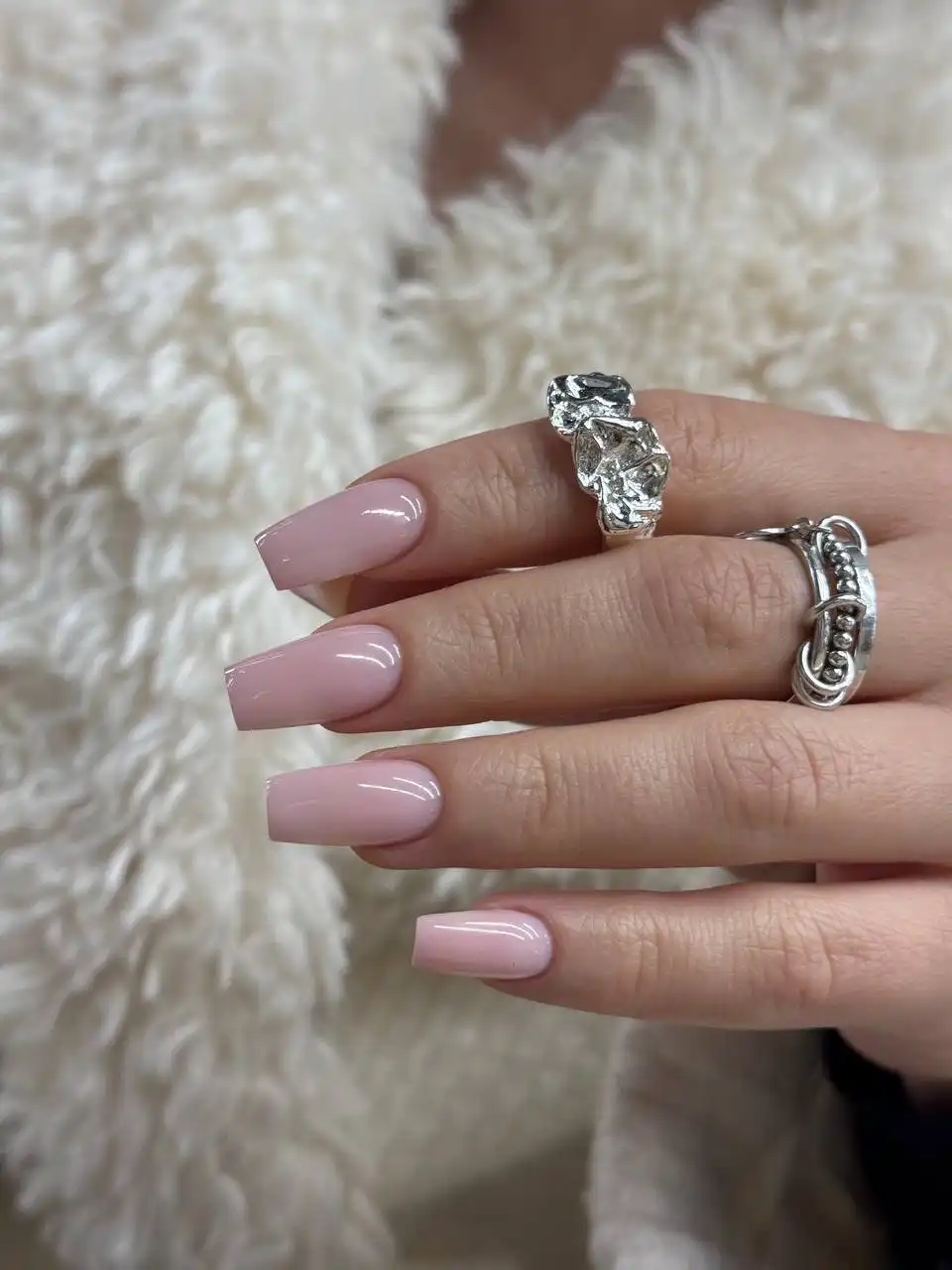 Маникюр и педикюр от опытных мастеров - Красота (Услуги) в Новосибирск