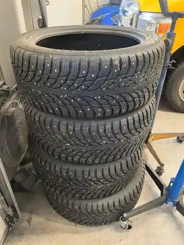 Шины зимние Nokian Hakka 9 SUV - Авто в Казань