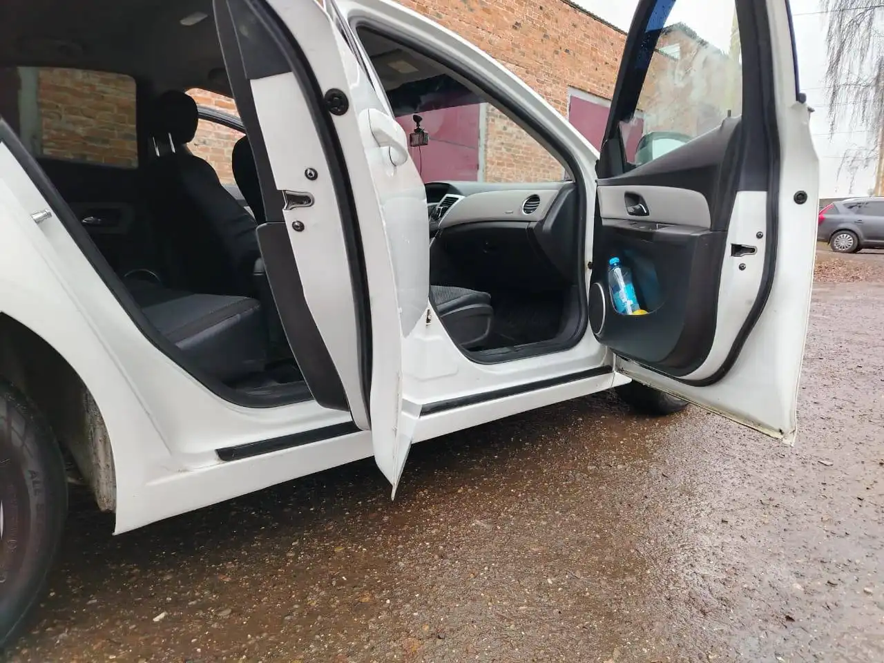 Продам Шевролет Круз 2011 года