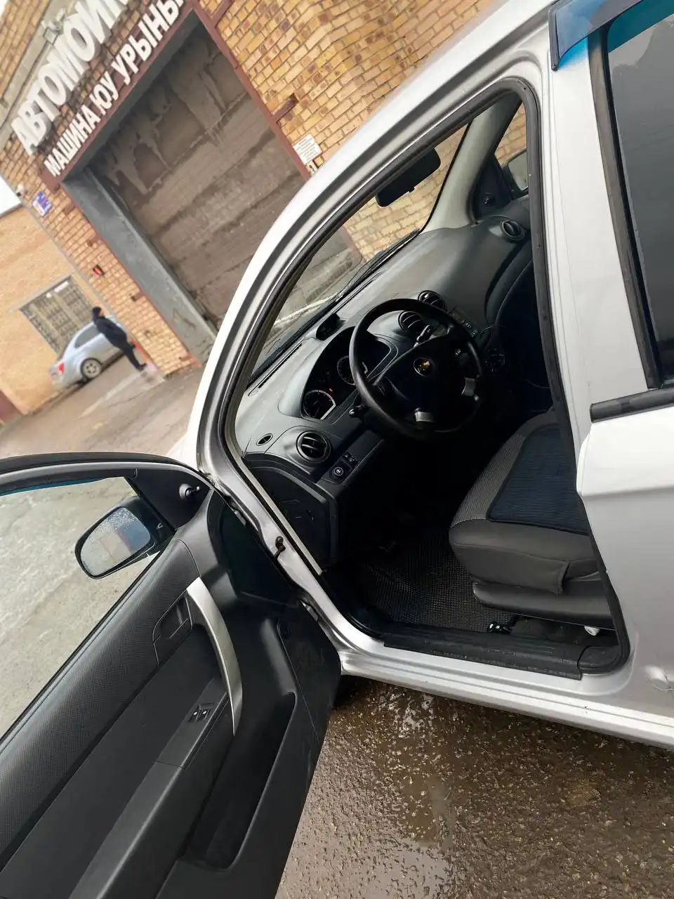 Chevrolet Aveo 2016 года в хорошем состоянии