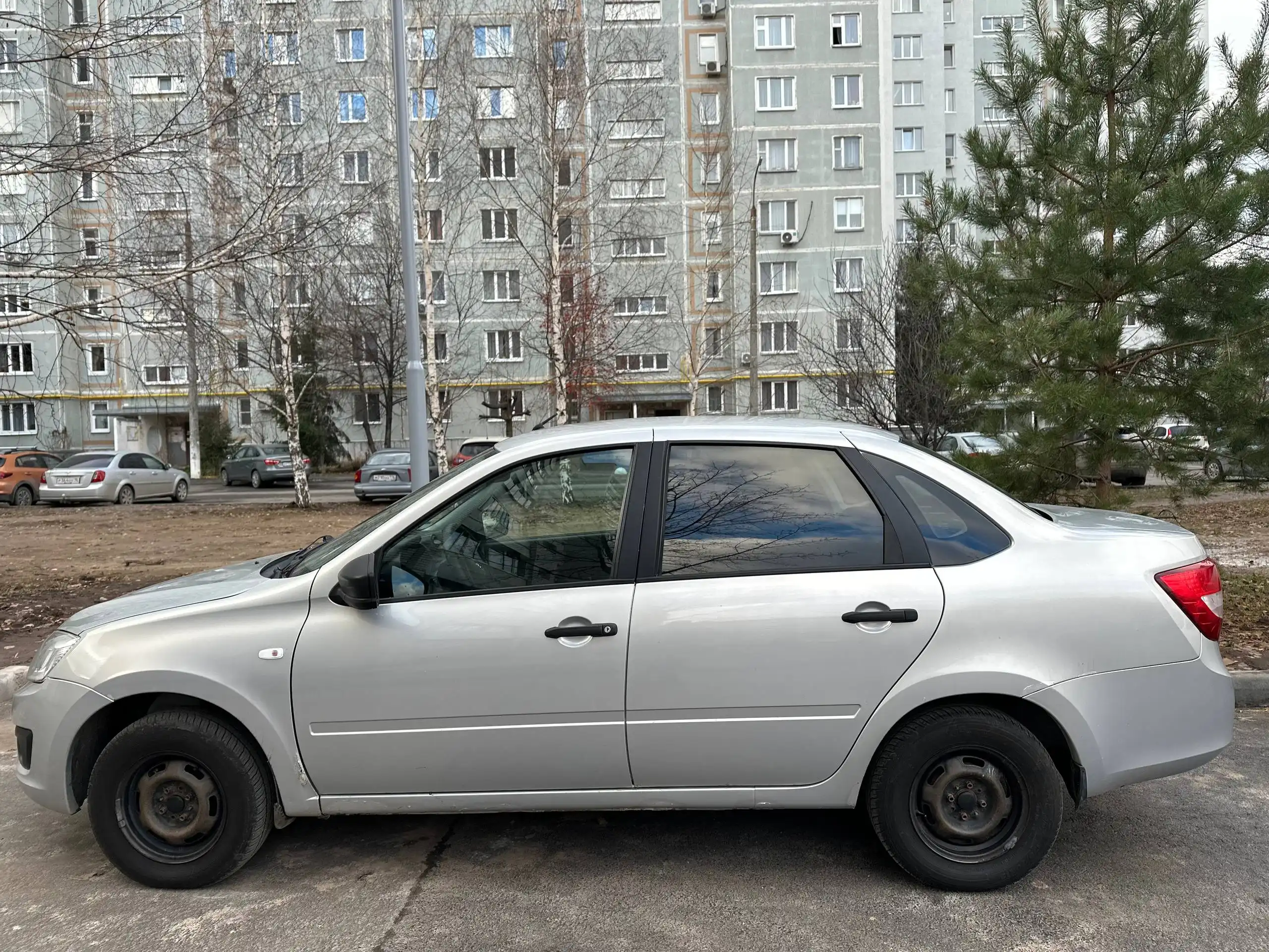 Лада Гранта 2017 года в Казани