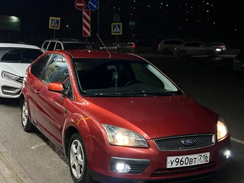 Продам Ford Focus 2 2005 1.6 автомат хэтчбек - Авто в Казань
