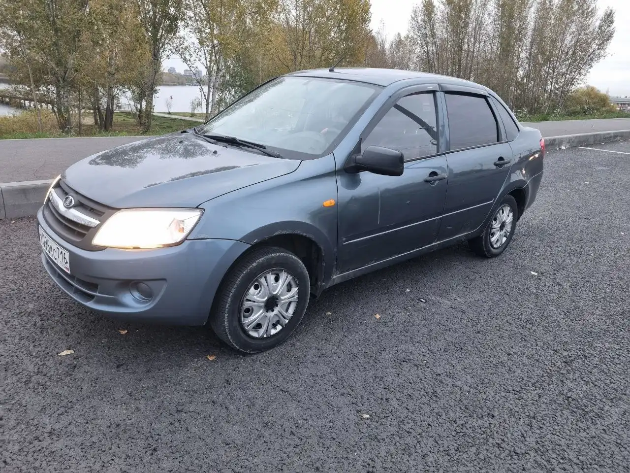 Продажа автомобиля Эур 2013 года с двумя ESP