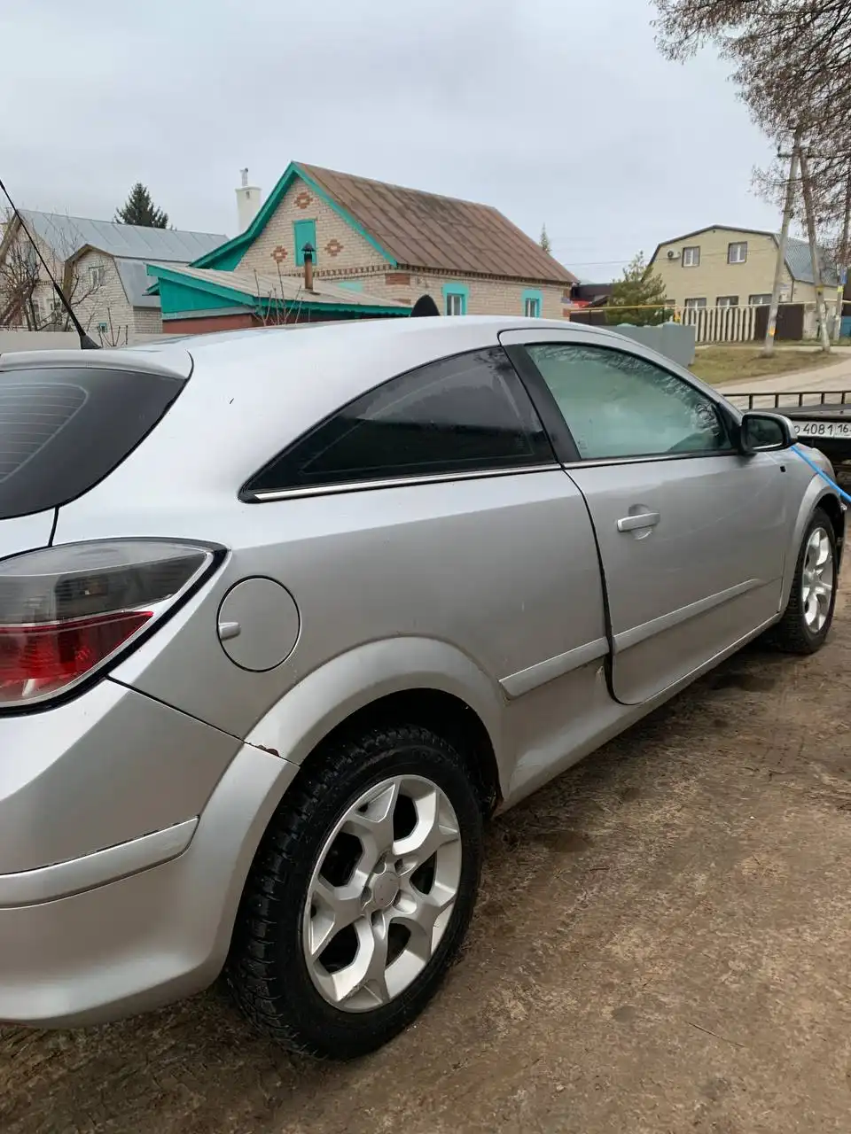 Opel Astra H GTC 2007 года с двигателем после капиталки