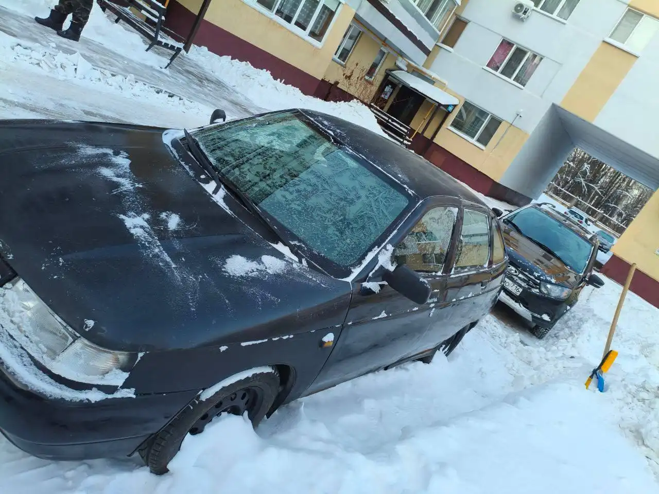 ВАЗ 2112 16V без ГУР, комплектация люкс