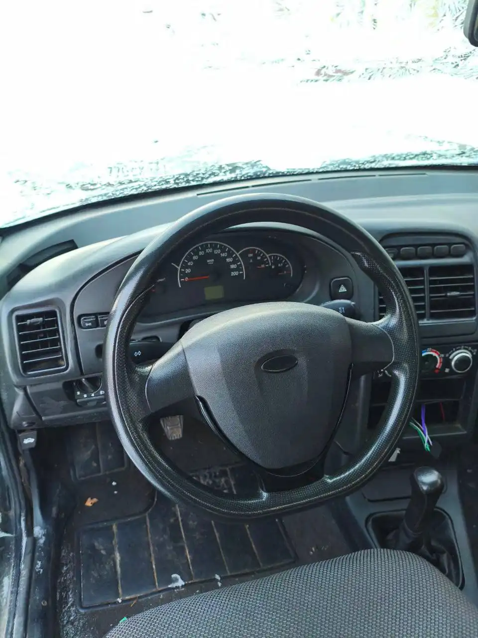 ВАЗ 2112 16V без ГУР, комплектация люкс