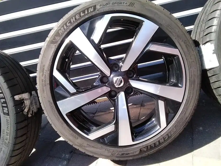 Колеса Nissan X-Trail, Qashqai, Juke 225/45 R19 Зима шипы Pirelli