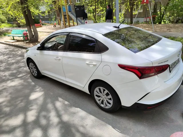 Hyndai Solaris 2021 года с газовым оборудованием - Авто в Казань