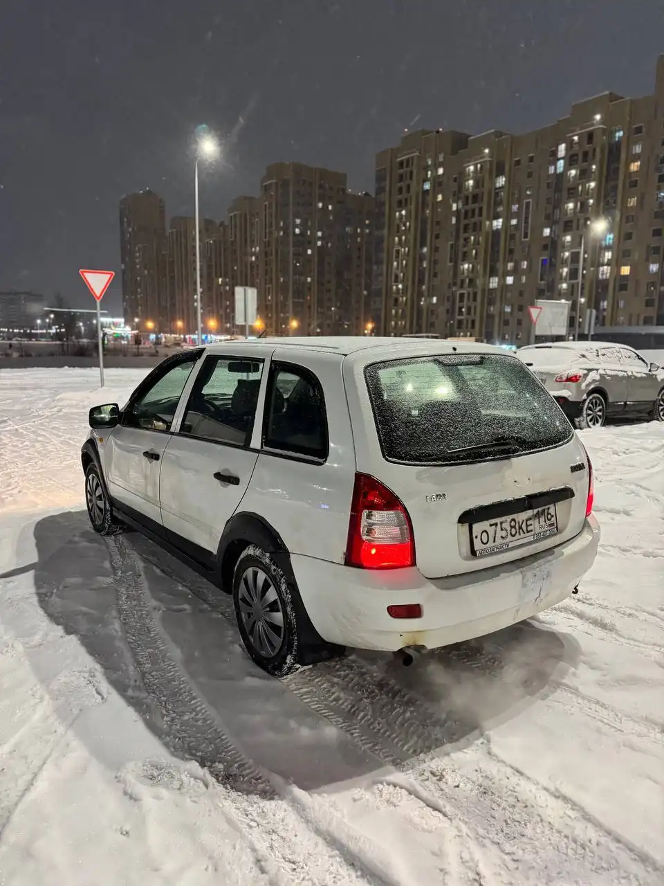 Продажа автомобиля 11 год 1 хоз Зеленая тека Эур Музыка Стеклаши Сигналка На зиме Лето на дисках в подарок - Авто в Казань