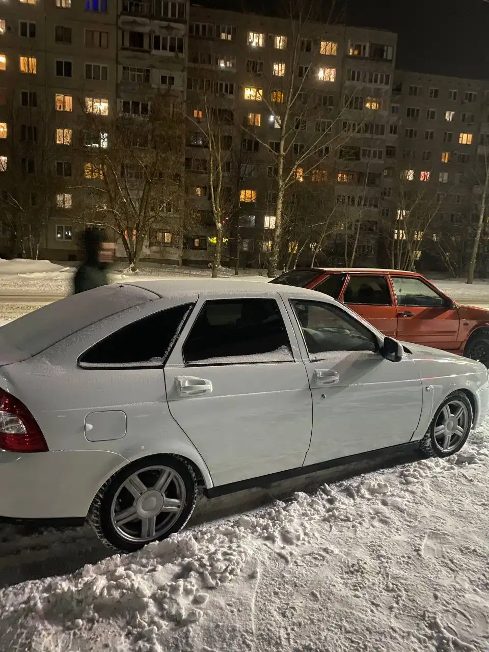 Продажа автомобиля с кондиционером и датчиками