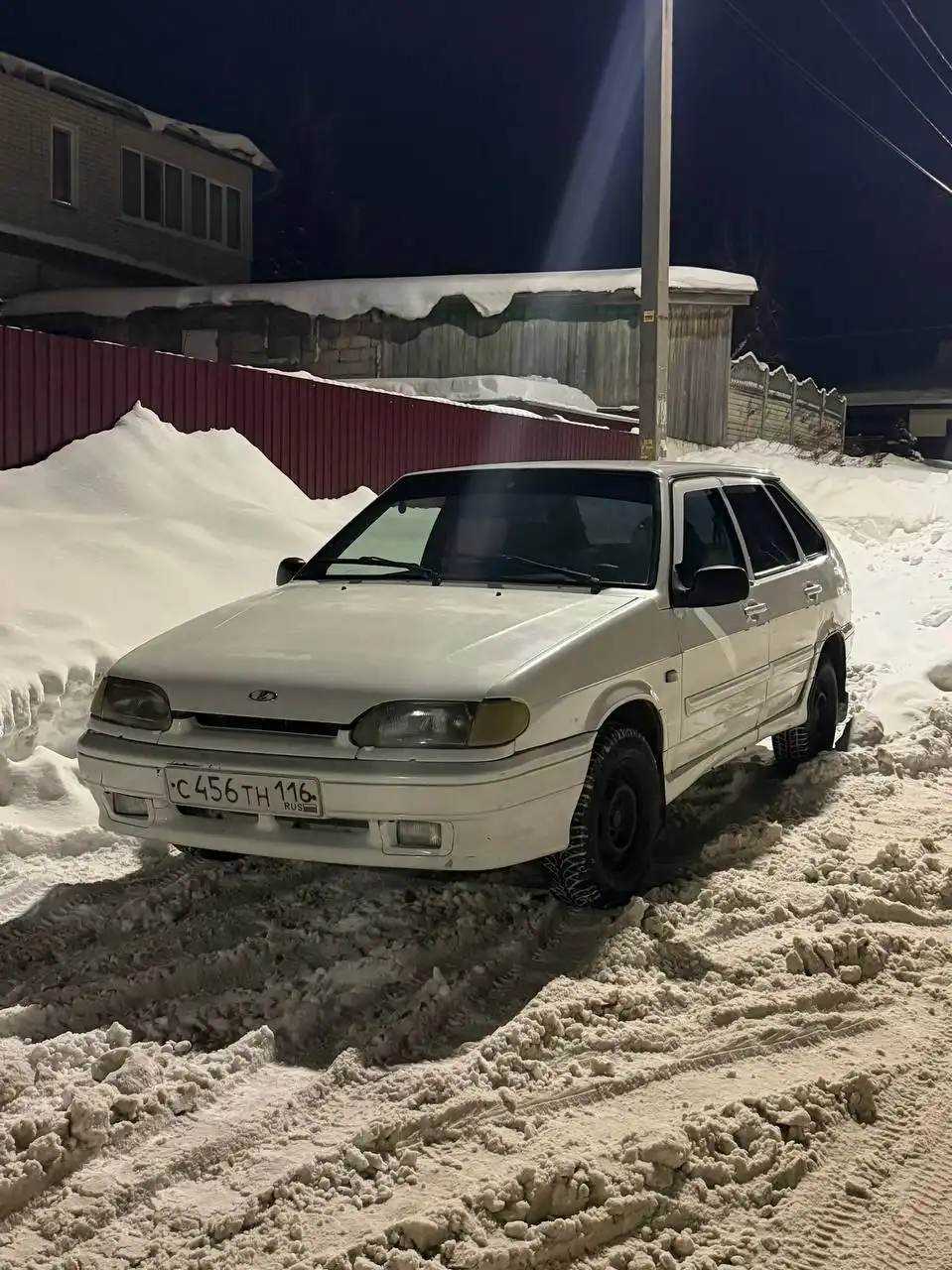 Автомобиль 2013 года, люкс комплектация - Авто в Казань