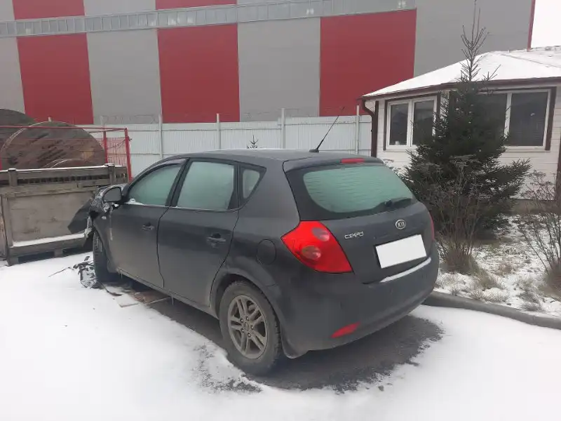 Kia Ceed 2009 г.в. с повреждениями после аварии - Легковые автомобили (Авто) в Подольск