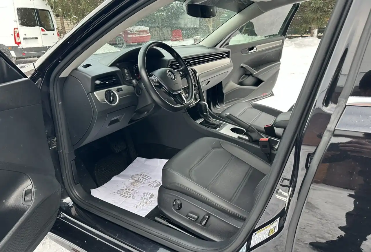 Volkswagen Passat 2020 2.0 бензин автомат - Легковые автомобили (Авто) в Казань