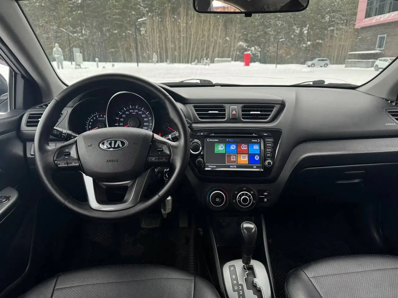 Продажа KIA RIO 2013 года с автоматом - Легковые автомобили (Авто) в Набережные Челны