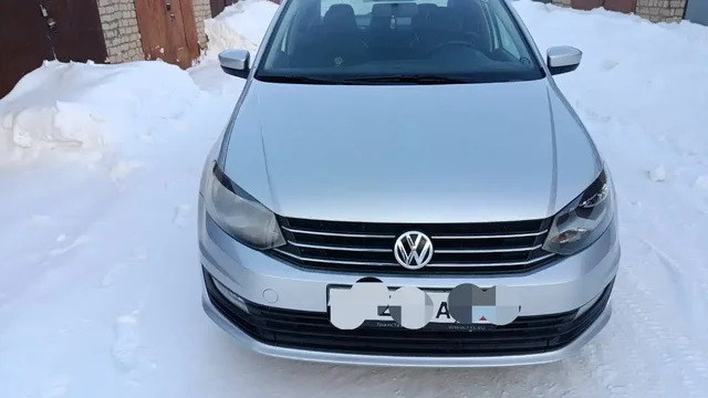 Продам Volkswagen Polo в отличном состоянии - Грузовики в Казань