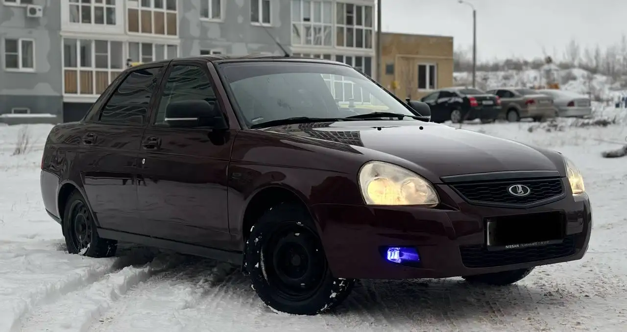 Lada Priora 2012 года с кондиционером и ЭУР - Легковые автомобили (Авто) в Чебоксары