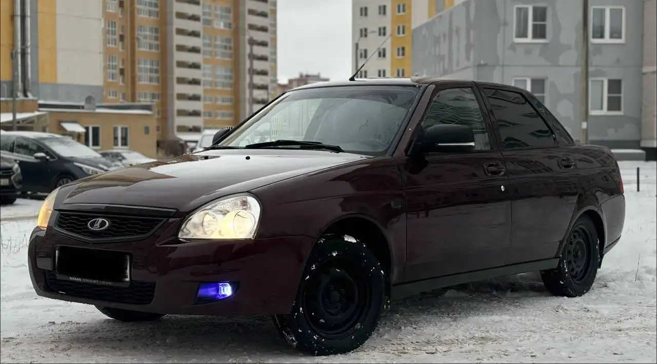Lada Priora 2012 года с кондиционером и ЭУР - Легковые автомобили (Авто) в Чебоксары