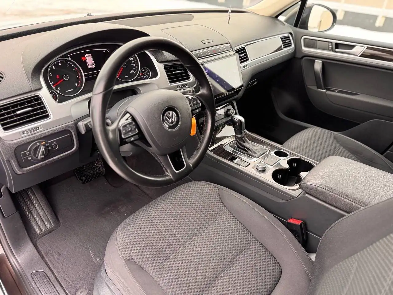 Volkswagen Touareg 3.6л 2015 года - Легковые автомобили (Авто) в Казань